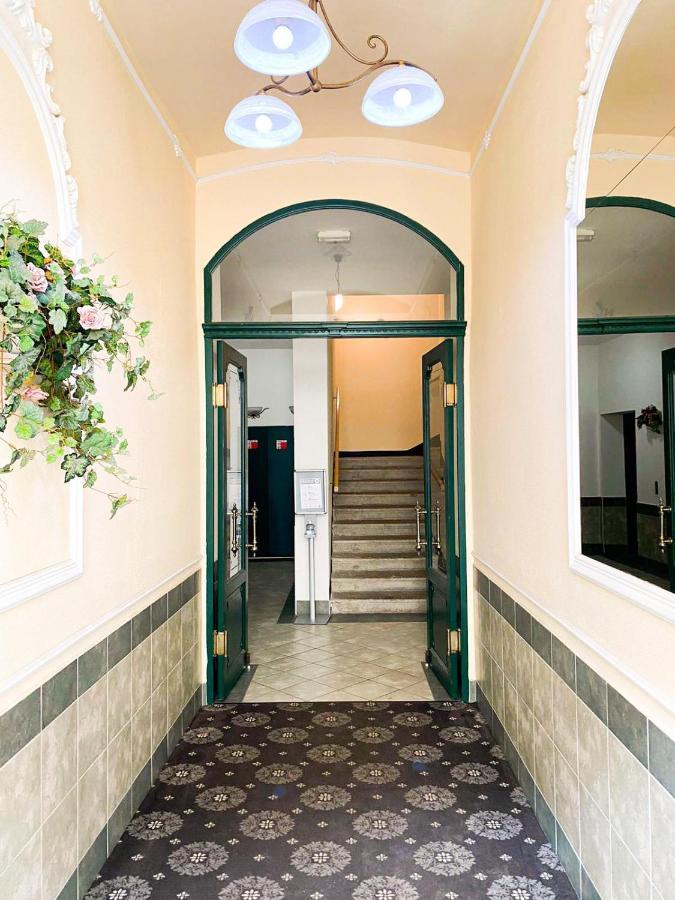 Apartma Marie 1880 Karlovy Vary Eksteriør bilde